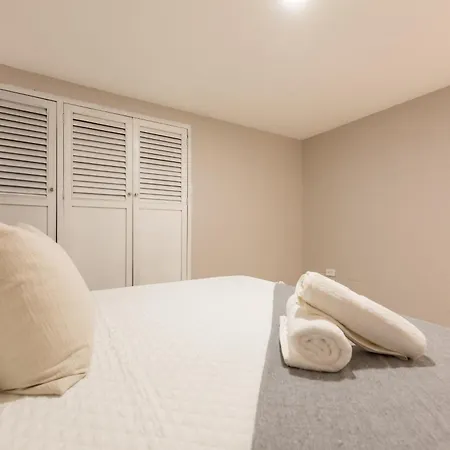 Spacious And Lovely Apartamento